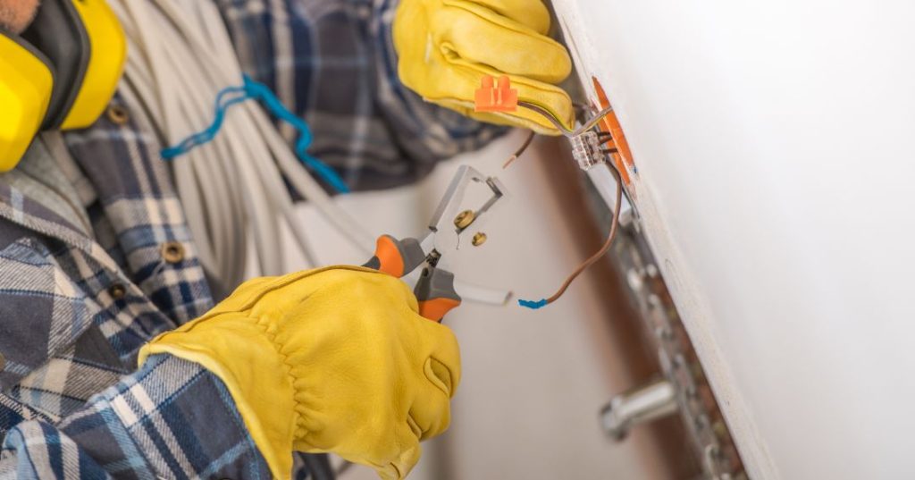 Consertos e manutenções elétricas em Jaraguá do Sul